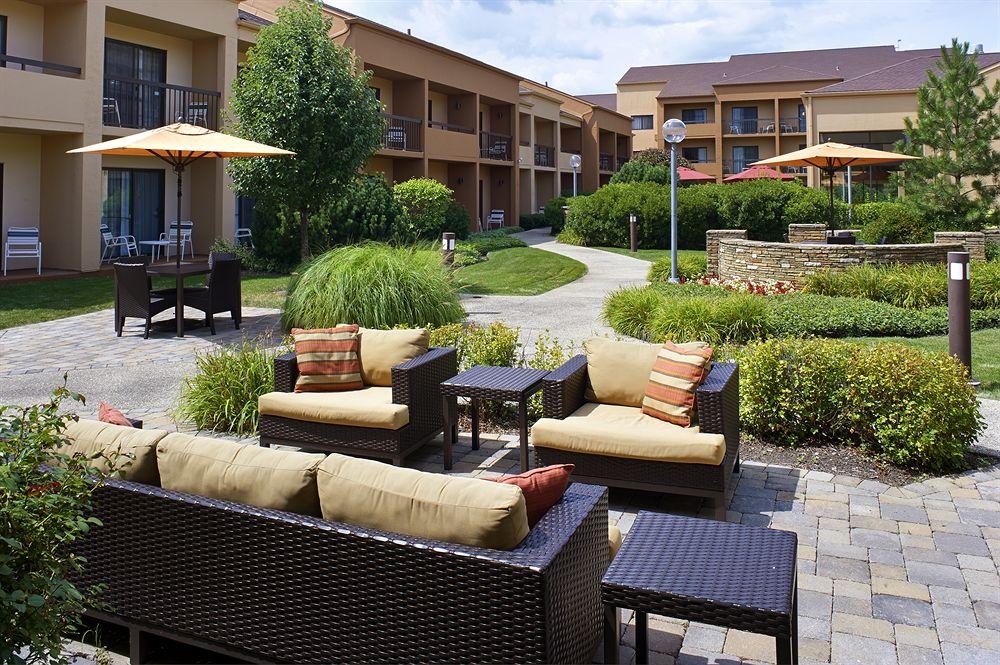 Courtyard Chicago Oakbrook Terrace Hotel Buitenkant foto