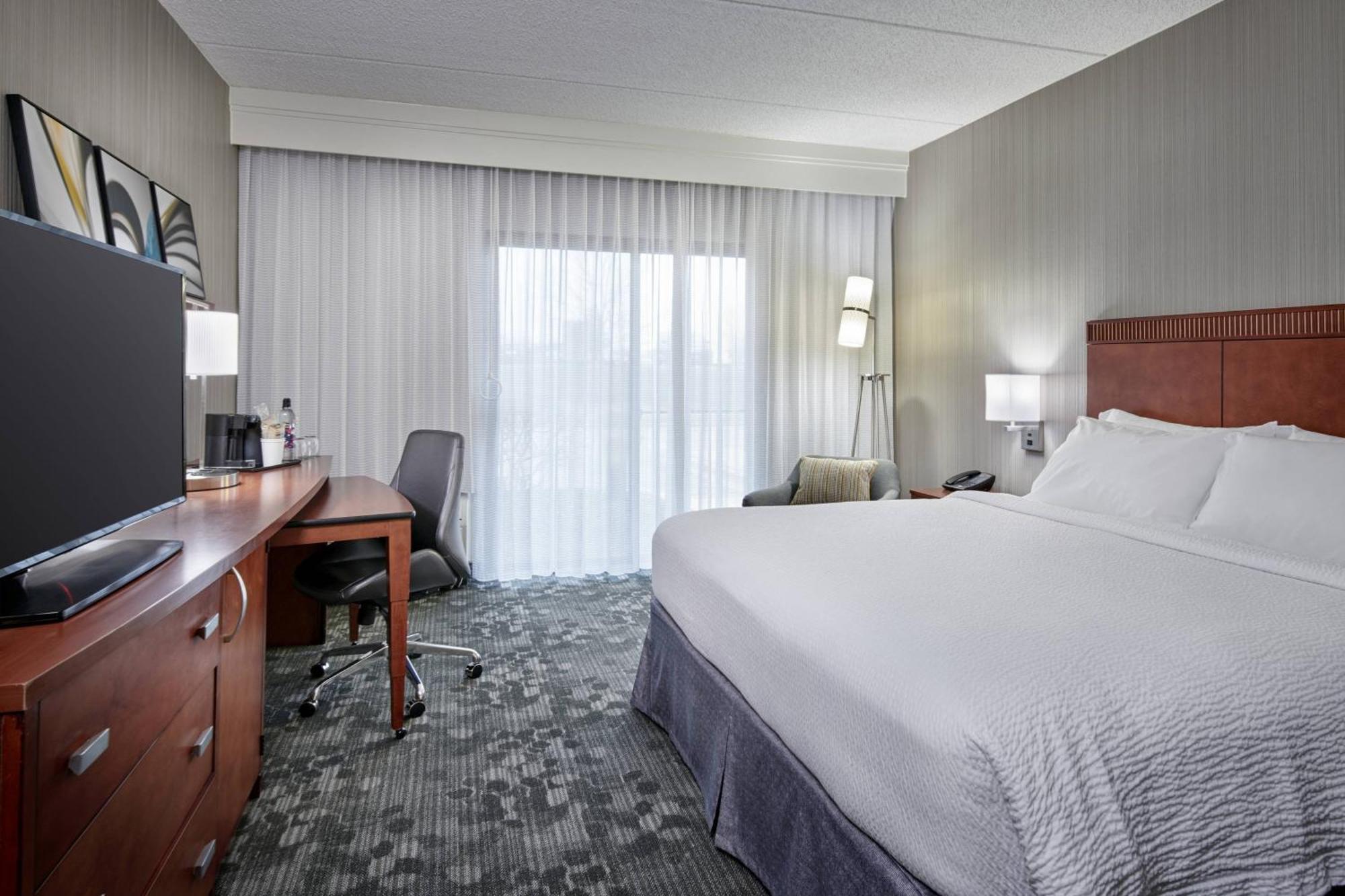 Courtyard Chicago Oakbrook Terrace Hotel Buitenkant foto